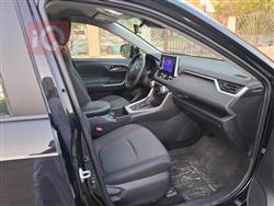 تۆیۆتا ڕاڤ 4